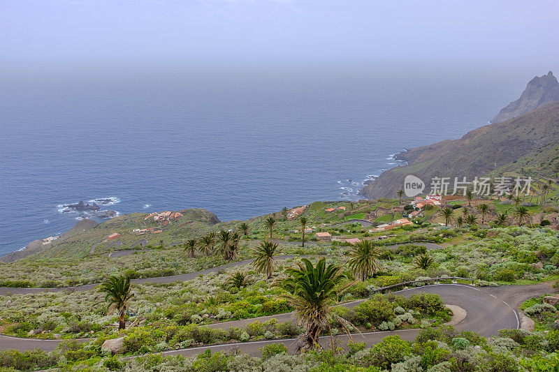 拉戈梅拉，加那利群岛(E) -阿古阿穆尔，在北部海岸，是最孤立和偏远的岛屿村庄之一